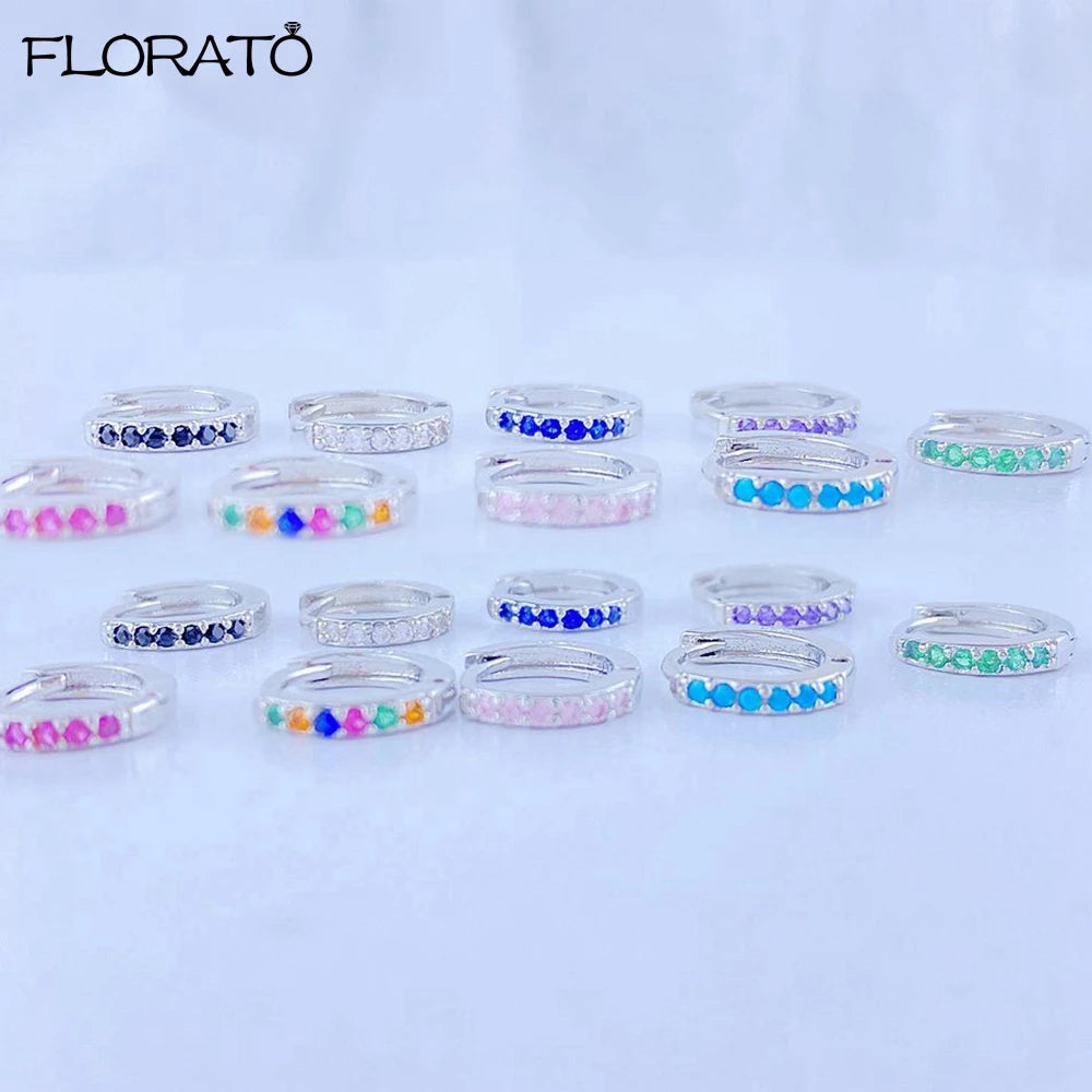 Brincos de Argola Pequenos de Prata 925 com Agulha de Cristal de 9mm para Mulheres Brincos Huggie Minimalistas Brincos de Piercing com Zircônia Colorida Joias