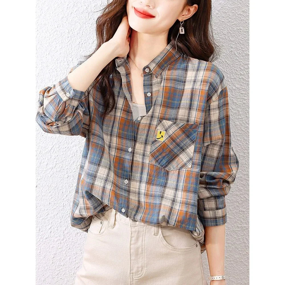 Camisa xadrez feminina primavera e outono nova camisa de algodão puro da moda retrô usada com um estrangeiro