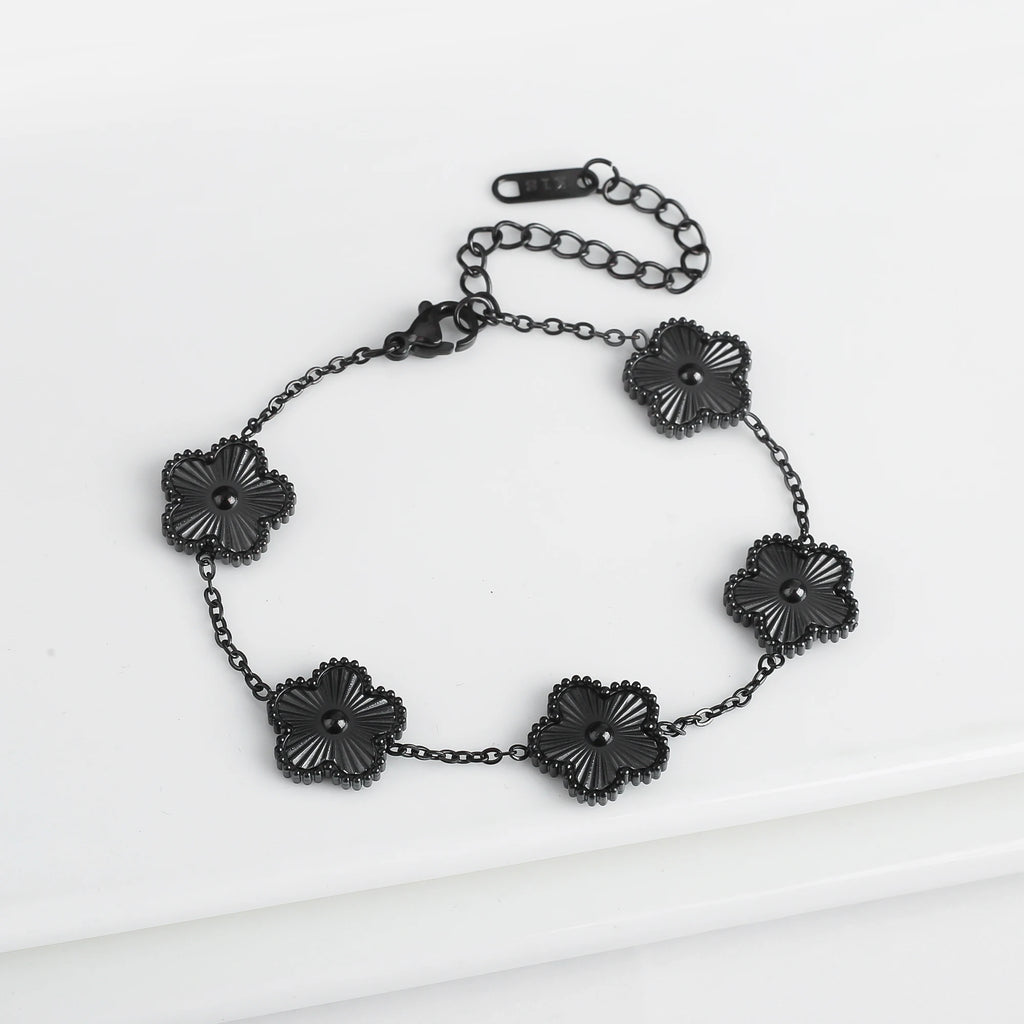 Pulseira Clássica de Aço Inoxidável de Luxo Feminina Ajustável com Cinco Flores para Mulheres Novas Joias da Moda para Festas Presentes Trevo